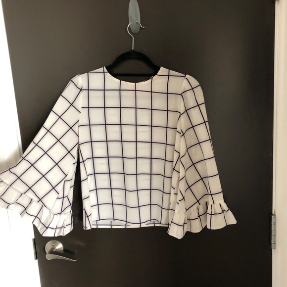 Sophisticated career business top - Picture 4 of 4